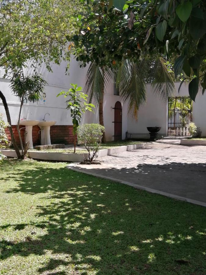 Appartamento Ibis Udawalawe Esterno foto